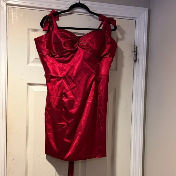 Short Satin Tie-Shoulder Corset back Sheath Dress in Red - Picture 1 of 4